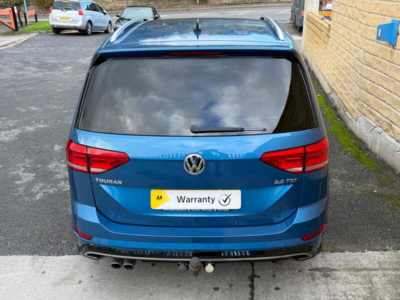 Volkswagen Touran view 4