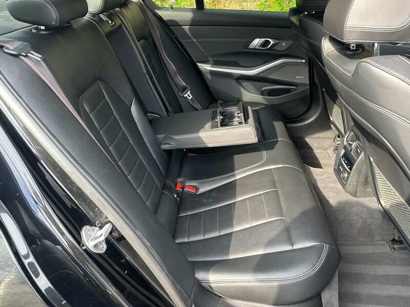 BMW 3 Series view 13