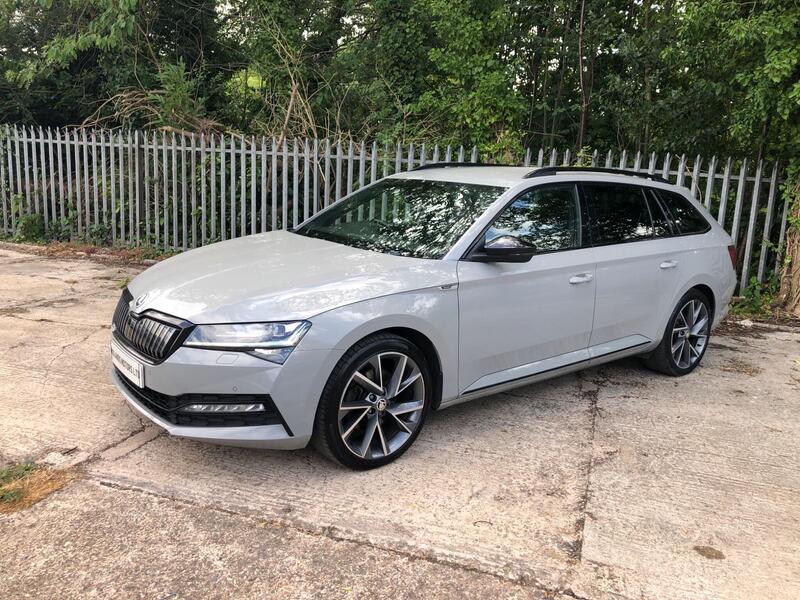Skoda Superb view 6