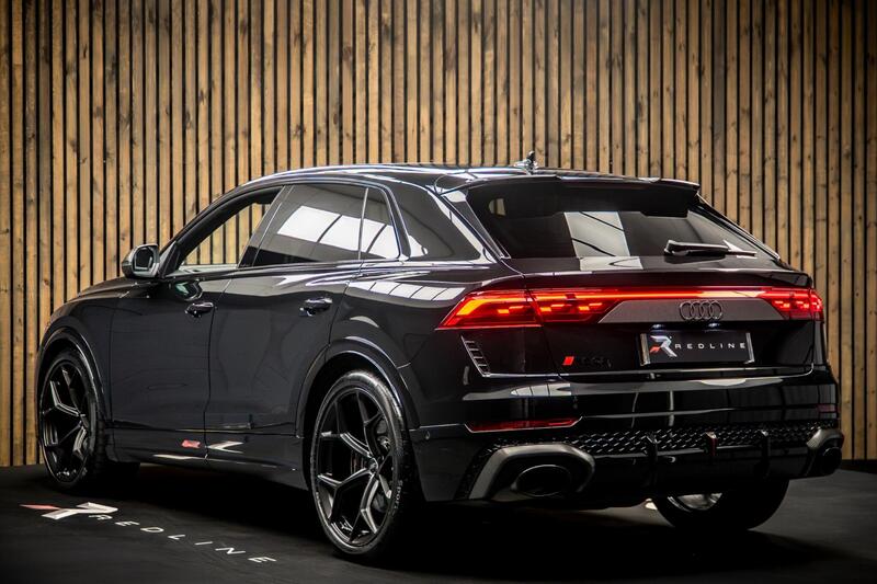 Audi Audi RSQ8 view 3
