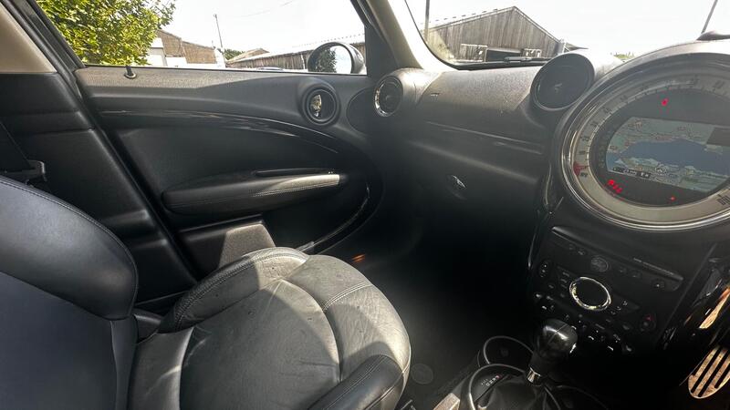 2013 MINI Countryman — photo 32