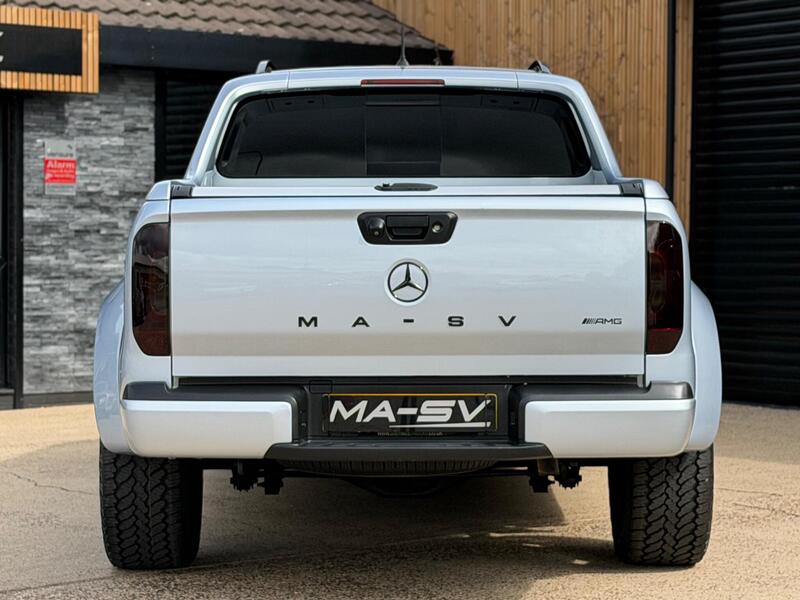 Mercedes-Benz X Class view 5