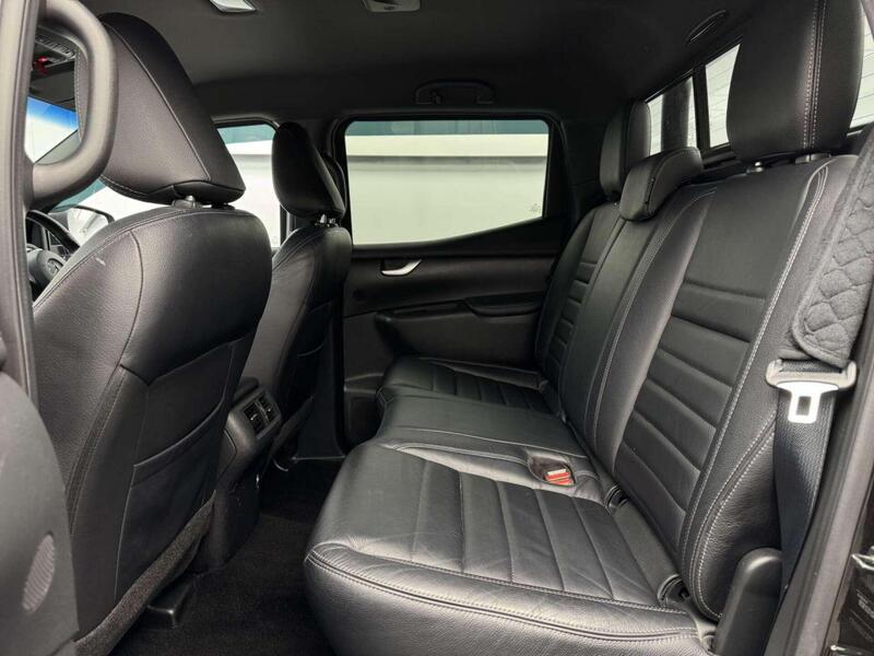 Mercedes-Benz X-Class view 19