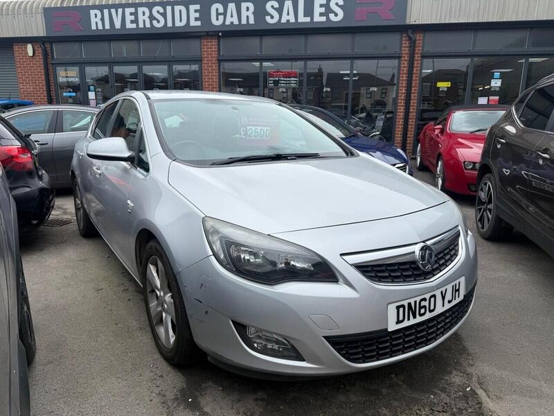 Vauxhall Astra view 2