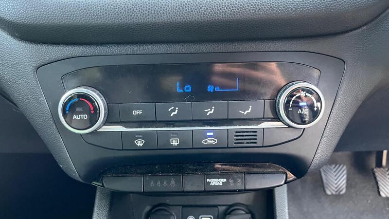 2016 Hyundai i20 — photo 24