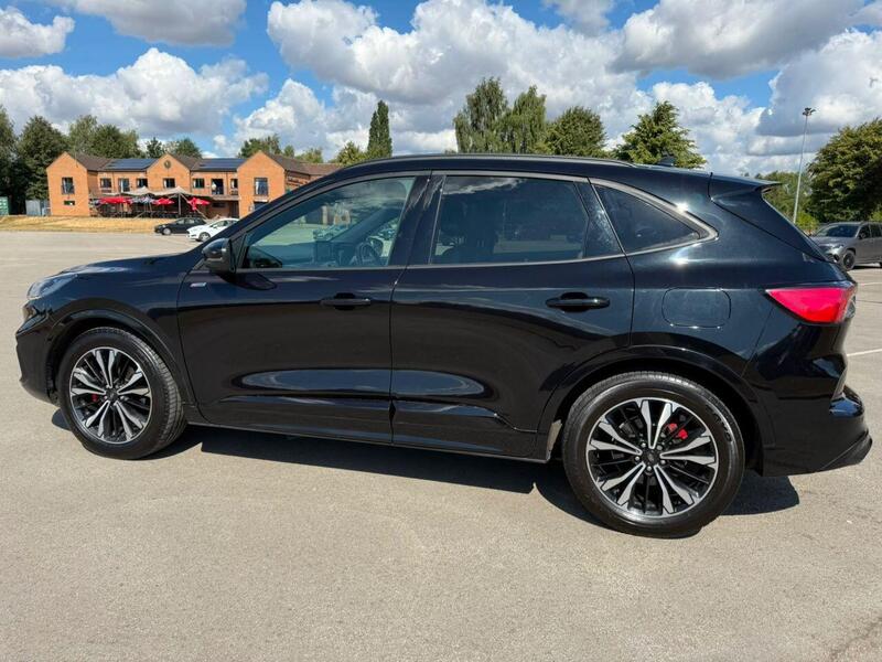 Ford Kuga view 2