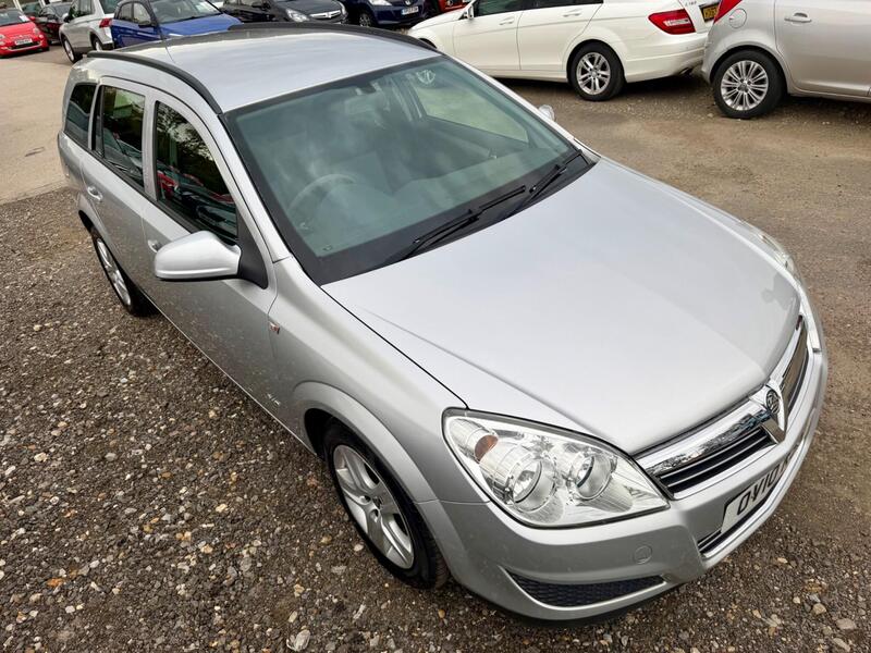 Vauxhall Astra view 2