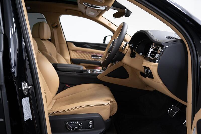 Bentley Bentayga view 4