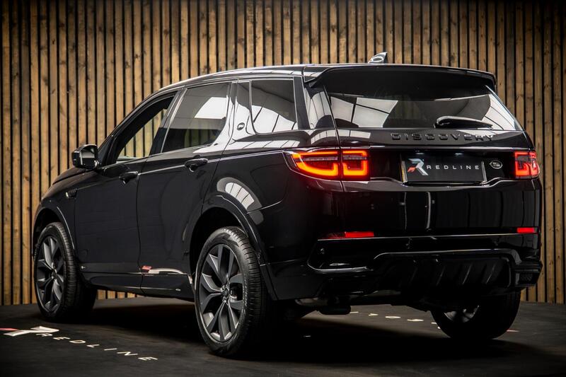 Land Rover Discovery Sport view 3