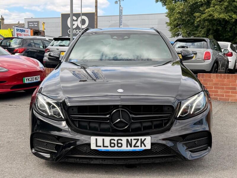 Mercedes-Benz E-Class view 2