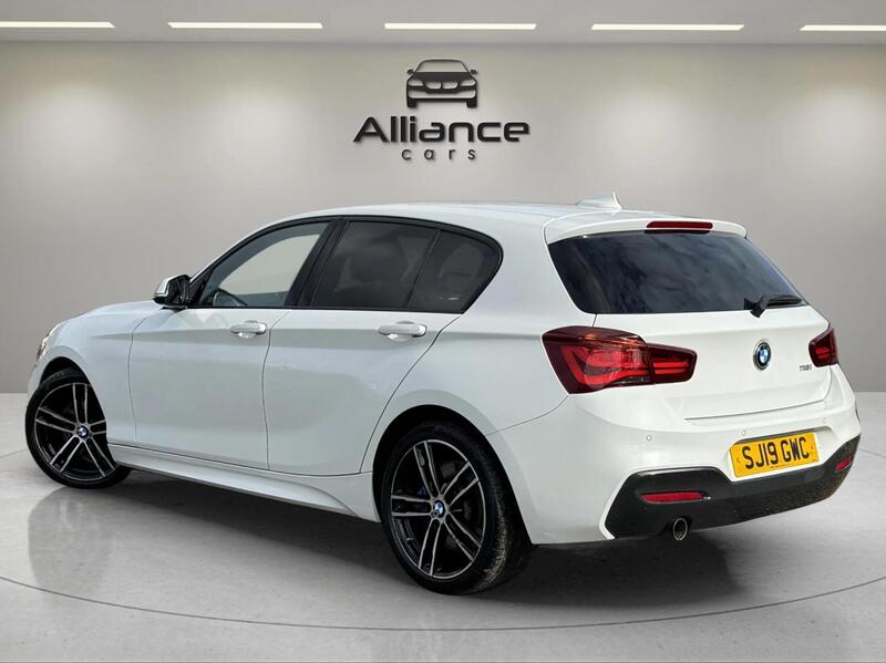 BMW 1 Series view 3