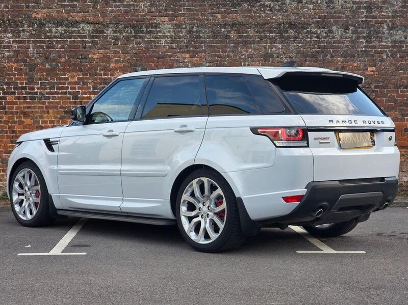 Land Rover Range Rover view 3