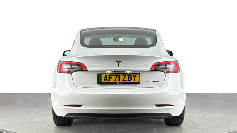 Tesla Model 3 view 5