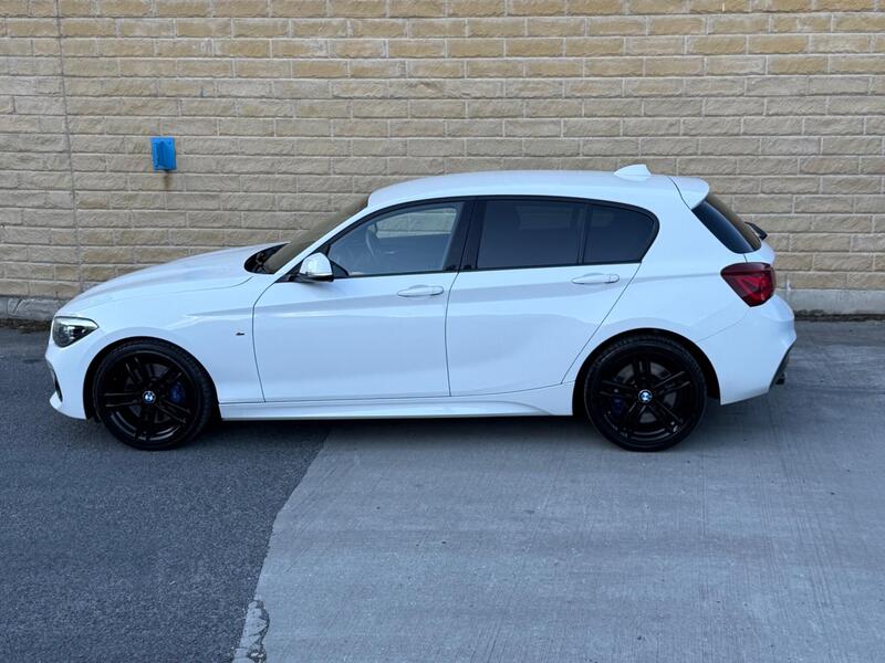 BMW 1 Series view 2