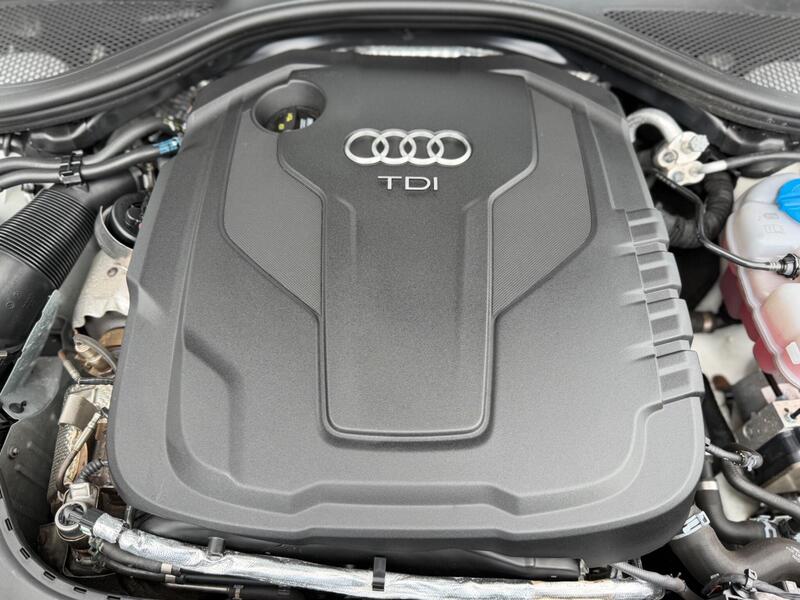 Audi A6 Saloon view 7
