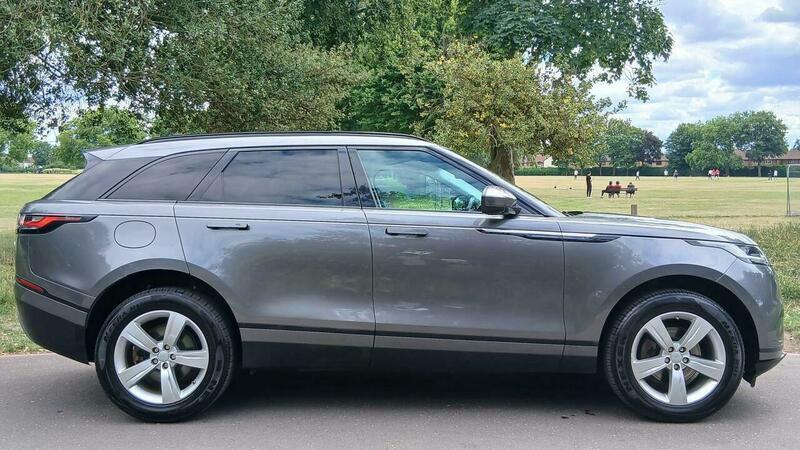 Land Rover Range Rover Velar view 3