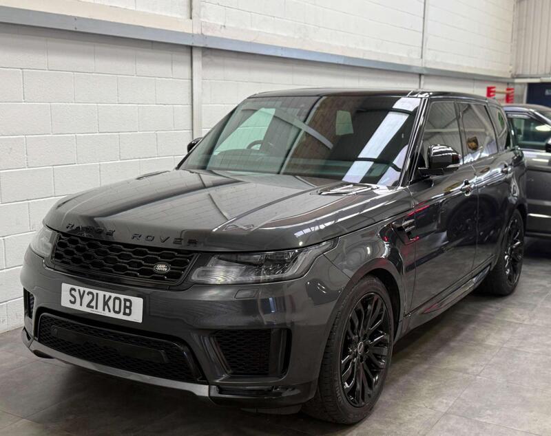 Land Rover Range Rover Sport view 3
