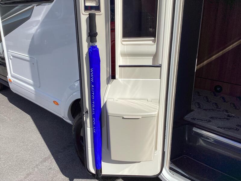 Auto-Trail Excel 620S — image 16