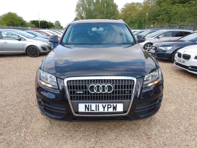 Audi Audi Q5 view 2
