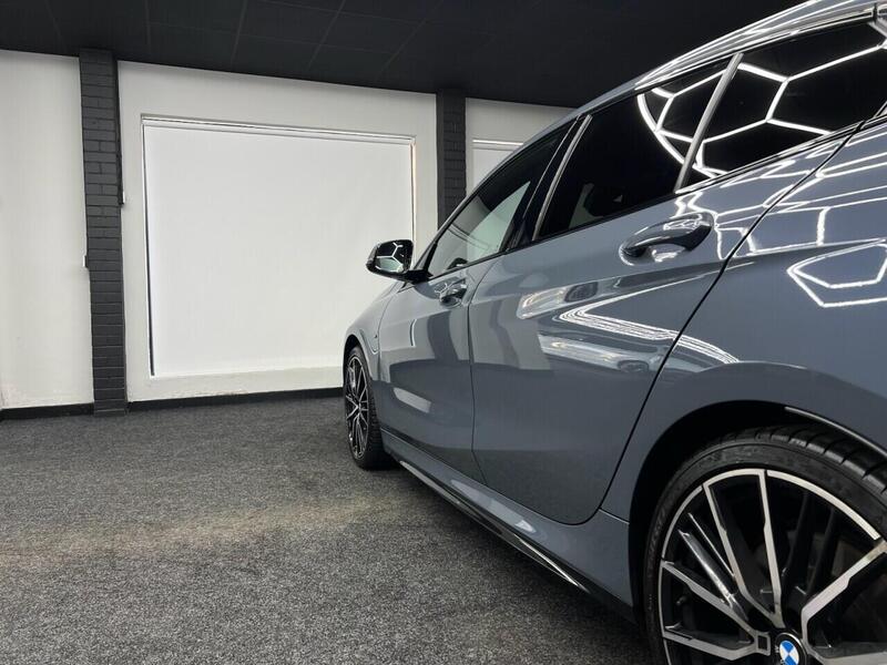 BMW 1 Series view 7