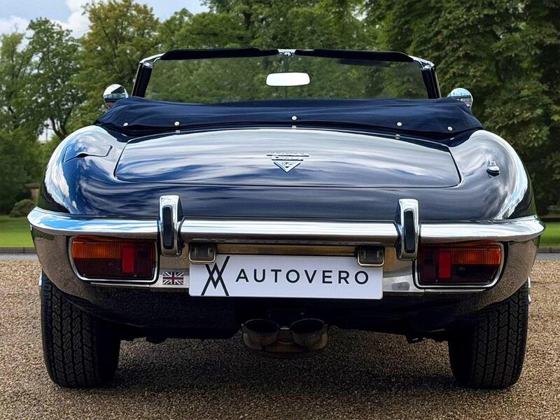 Jaguar E-Type view 6