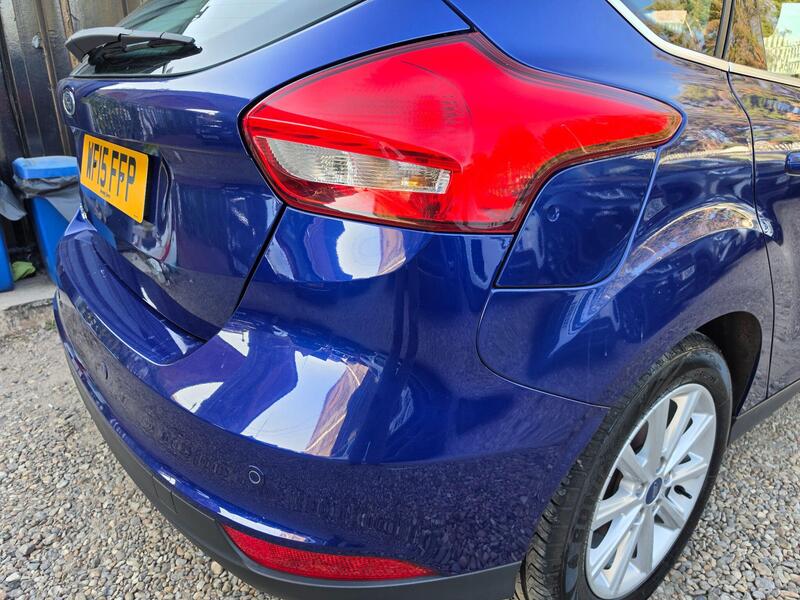 Ford Focus 1.6 Titanium Powershift Euro 6 5dr thumbnail 12