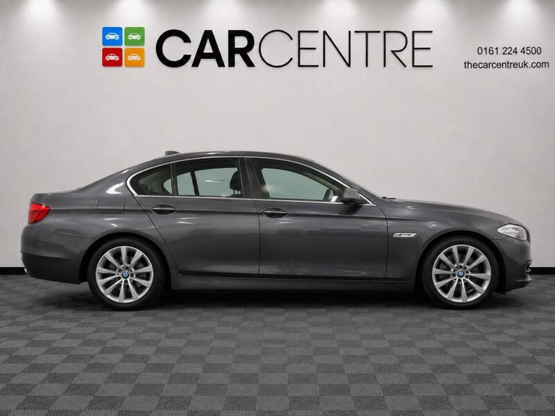 BMW 5 Series view 3