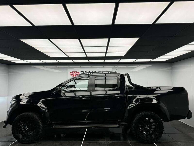 Mercedes-Benz X-Class view 13