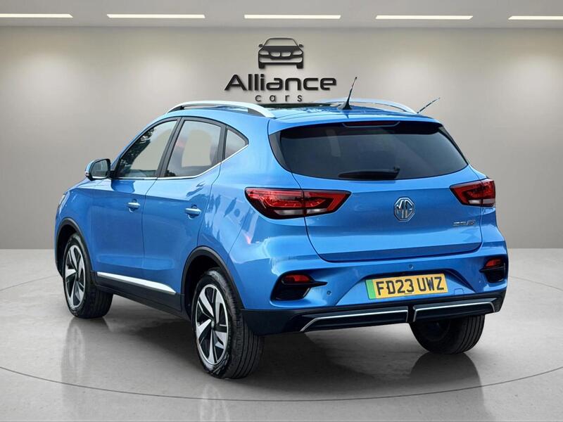 MG MG ZS view 3
