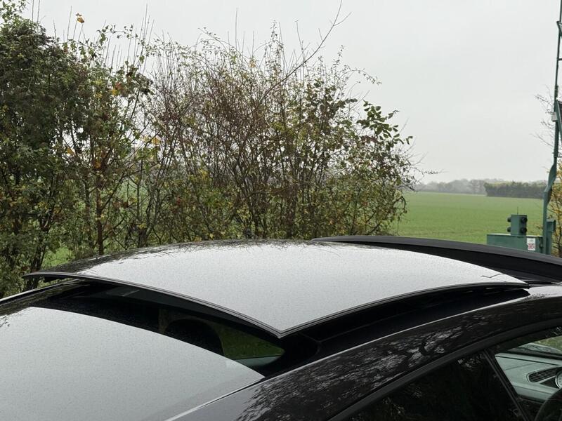 Porsche 911 view 18