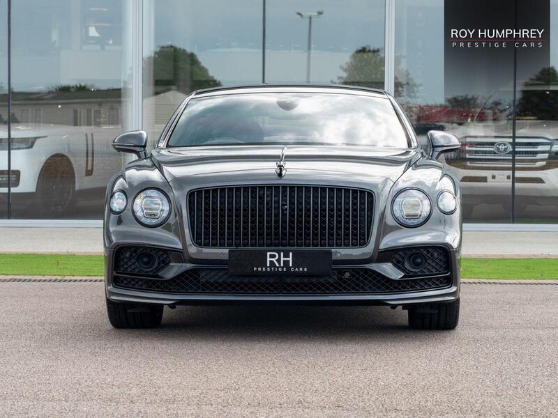Bentley Flying Spur view 4