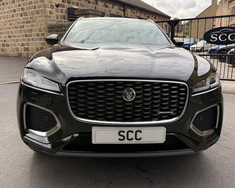 Jaguar F-Pace view 4