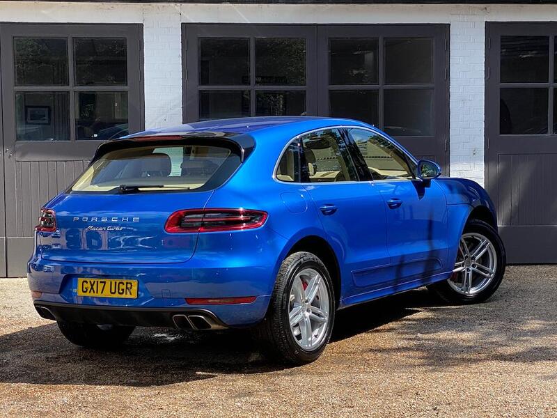 Porsche Macan view 5