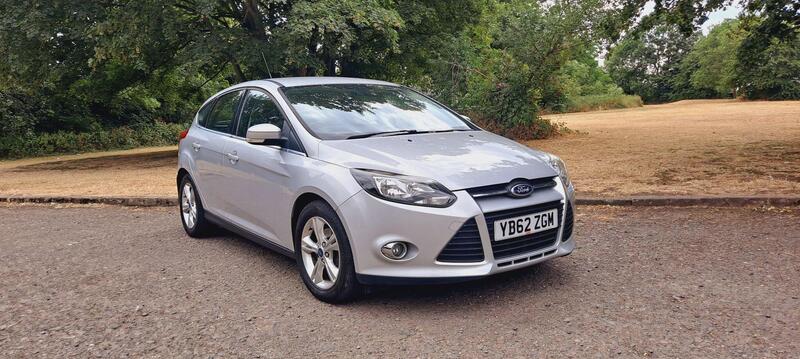 Ford Focus view 2
