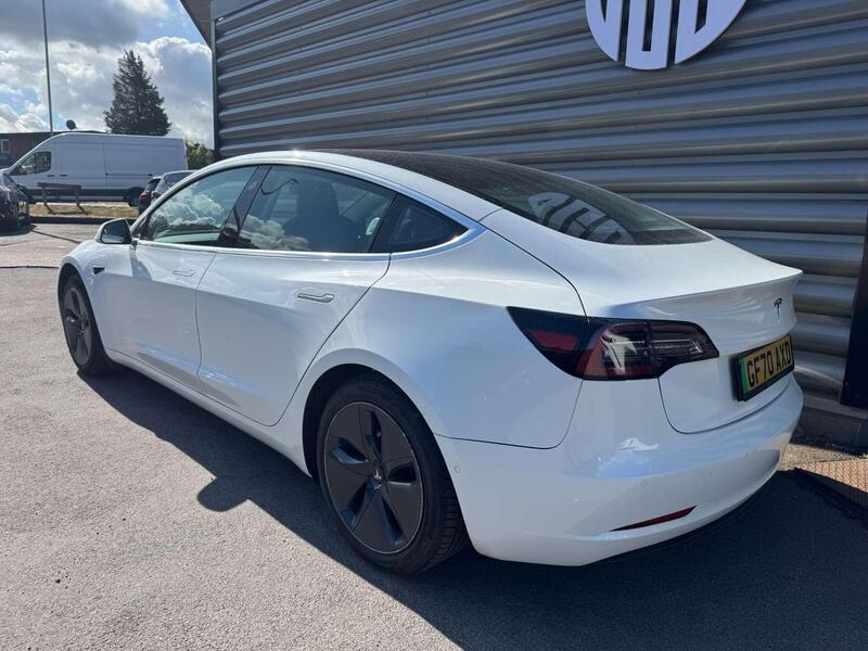 Tesla Model 3 view 5