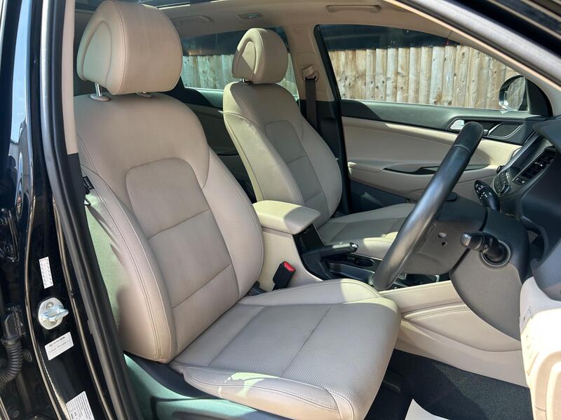 Hyundai Tucson view 3
