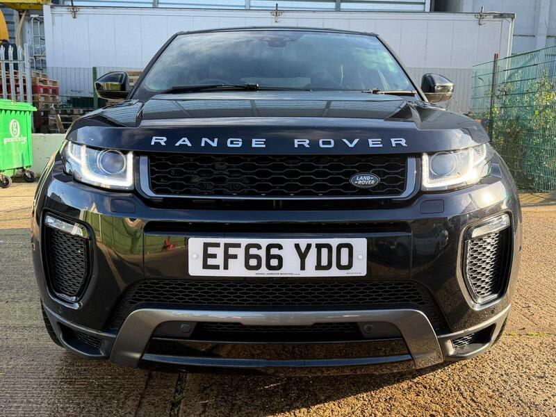 Land Rover Range Rover Evoque view 3