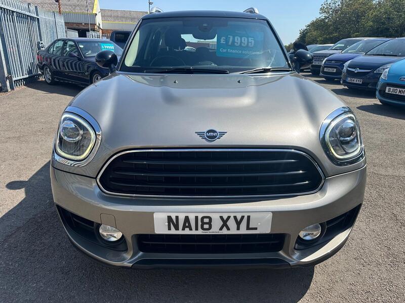 Mini Countryman view 6
