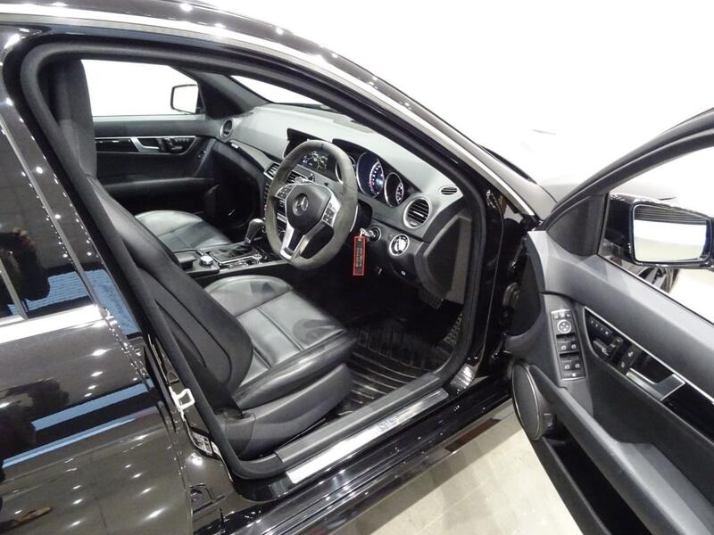 Mercedes-Benz C-Class view 58