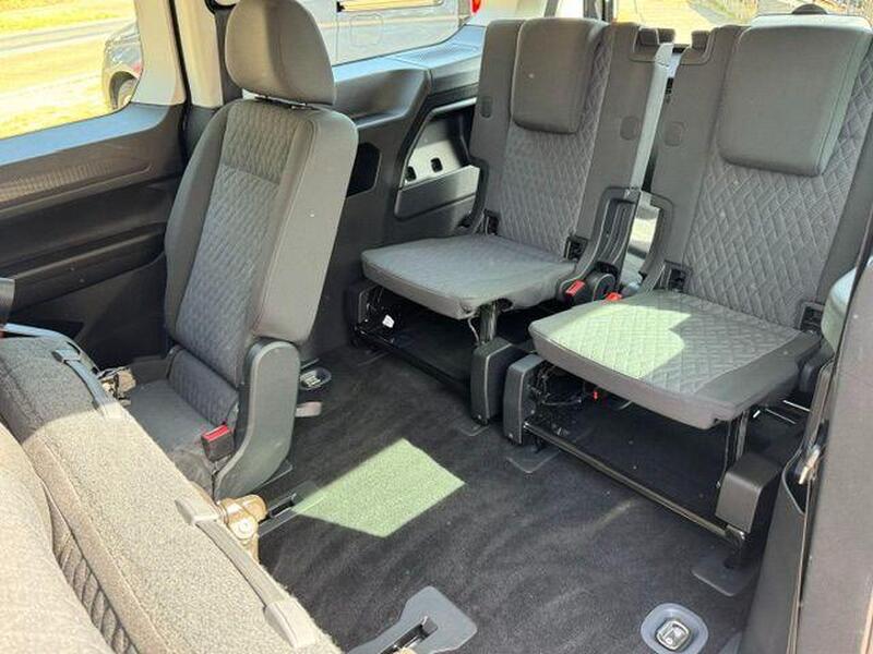 Volkswagen Caddy Maxi view 5