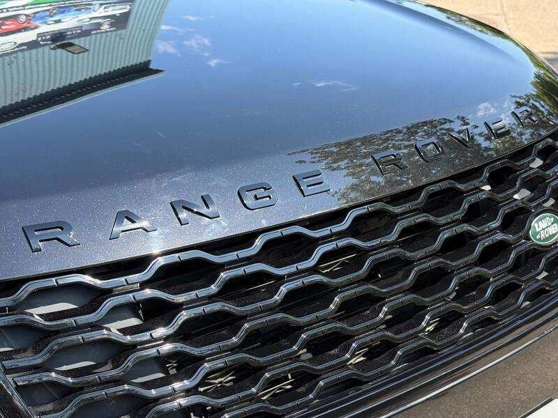 Land Rover Range Rover Velar view 5