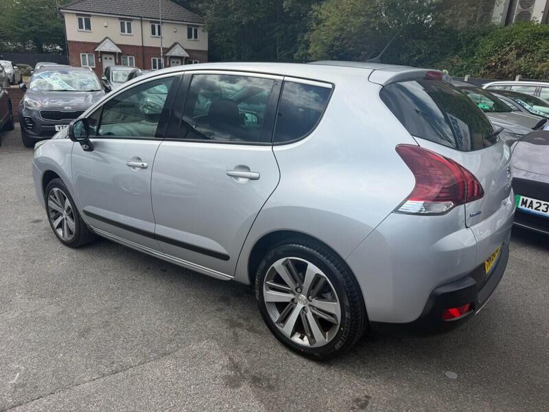 Peugeot 3008 view 7