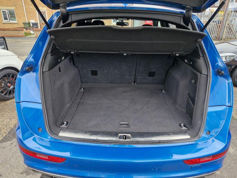Audi Audi SQ5 view 5