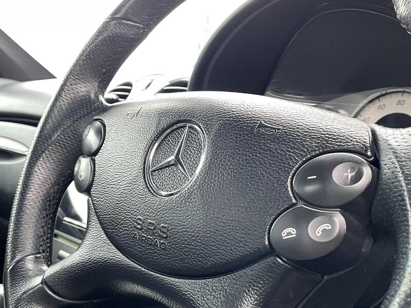 Mercedes-Benz CLK view 36