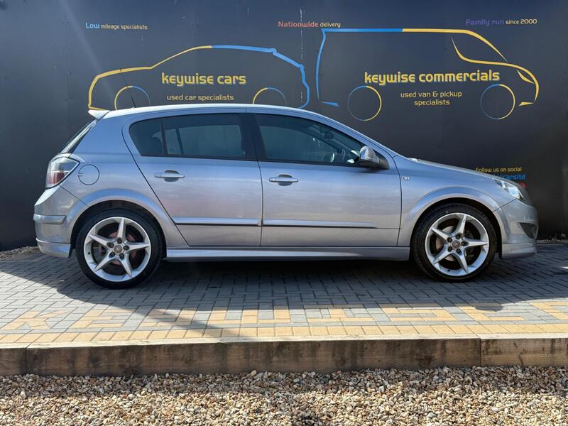 Vauxhall Astra view 6