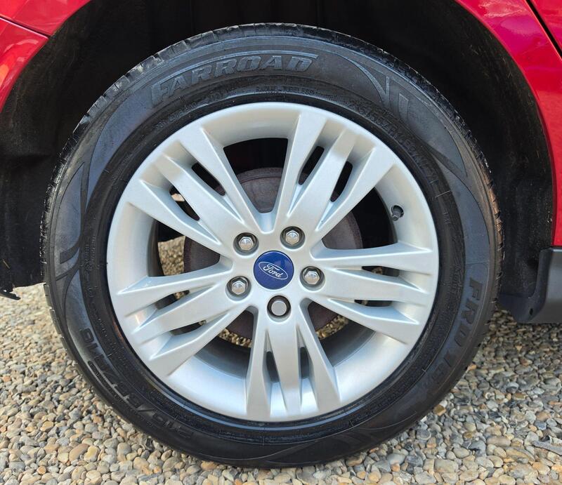 Ford Focus 1.0T EcoBoost Titanium Navigator Euro 5 (s/s) 5dr thumbnail 18