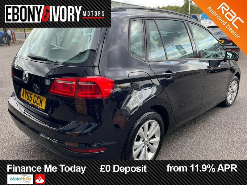 Volkswagen Golf Sportsvan view 5