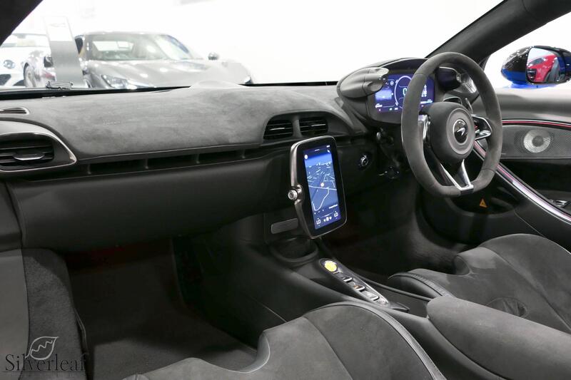 McLaren Artura view 6