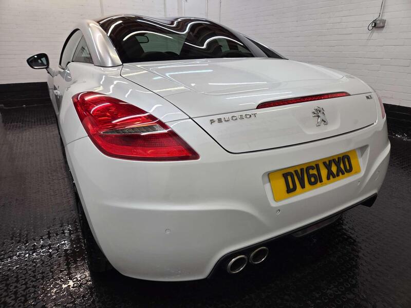 Peugeot RCZ view 4