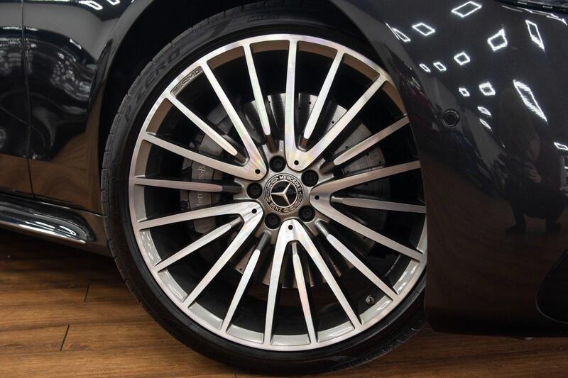Mercedes-Benz S-Class view 5
